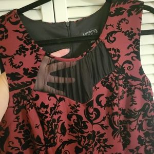 Burgundy and Black Velvet Goth Lolita Dress 14